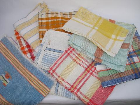 photo of lot of 8 vintage kitchen tablecloths, cute plaids #1