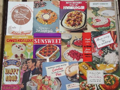 photo of lot of 90+ vintage cookbooks and recipe leaflets #9