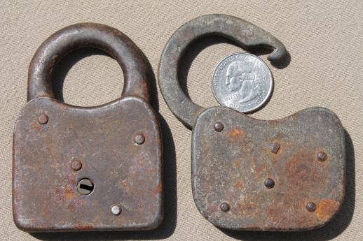 photo of lot of antique & vintage padlocks, assorted old brass & iron  padlocks, six lever locks w/ no keys #6