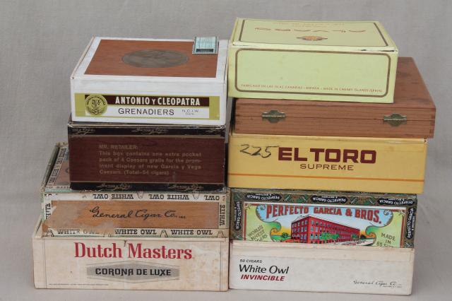 photo of lot of assorted vintage cigar boxes, cigar box collection w/ old tobacco advertising  #4