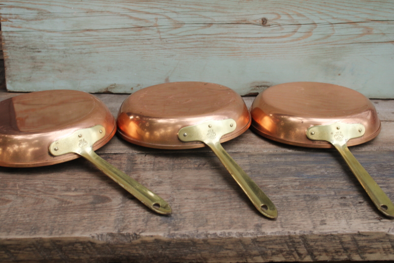 photo of lot of five vintage copper pans, small saute or saucepans w/ brass handles, french country kitchen style  #13