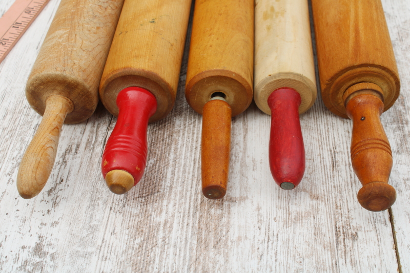 photo of lot of five vintage rolling pins, plain wood french farmhouse style, old red painted handles  #2