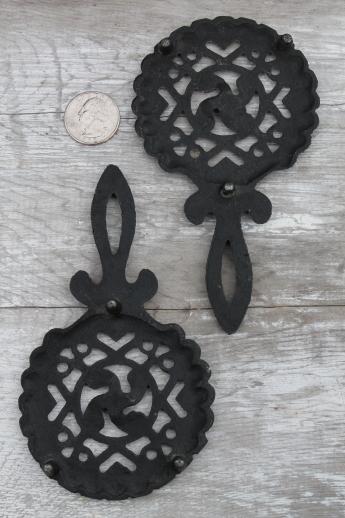 photo of lot of mini cast iron trivets, vintage kitchen trivet set made in Japan #6