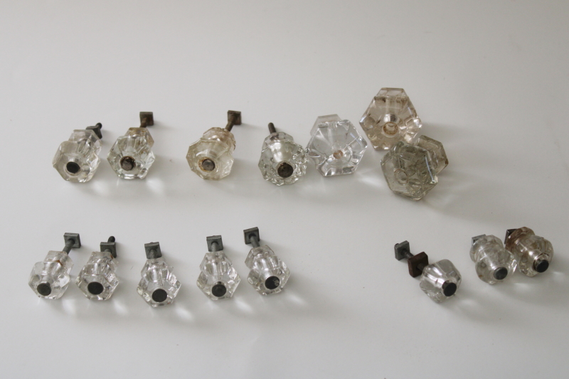 photo of lot of mismatched vintage glass drawer knob pulls, cabinet door knobs w/ rusty old hardware #1