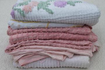 catalog photo of lot of shabby vintage cotton chenille bedspreads, cutters to re-purpose for fabric