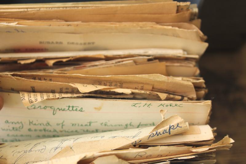 photo of lot of three vintage recipe boxes stuffed full of old recipes, some hand written cards #15