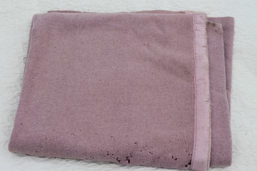 photo of lot of very shabby vintage wool blankets, felted cutting fabric for rugs or crafting #9