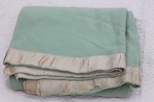 photo of lot of very shabby vintage wool blankets, felted cutting fabric for rugs or crafting #11