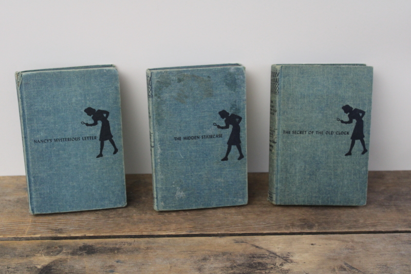 photo of lot of vintage Nancy Drew books, blue tweed covers mystery digger print endpapers  #2