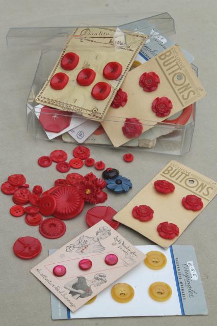 photo of lot of vintage buttons, red, yellow, orange colored bakelite & old plastic buttons #1