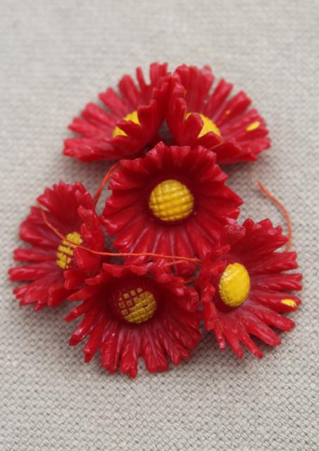 photo of lot of vintage buttons, red, yellow, orange colored bakelite & old plastic buttons #4