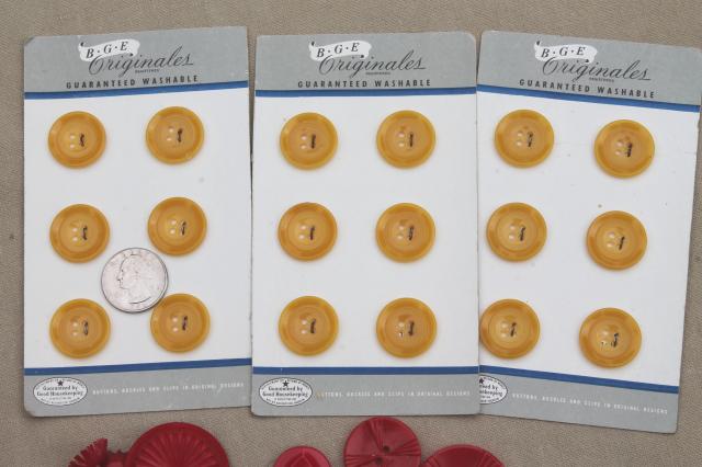 photo of lot of vintage buttons, red, yellow, orange colored bakelite & old plastic buttons #10
