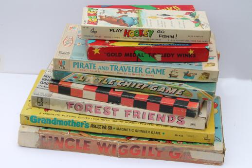 photo of lot of vintage children's games, board game sets & pieces for crafts or replacement parts #1