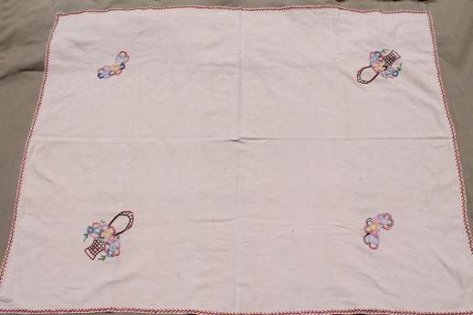 photo of lot of vintage cottage kitchen linens, towels, embroidered table runners etc. #5