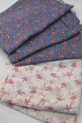 photo of lot of vintage cotton print quilting fabric and original old feed sack prints #8