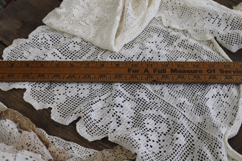 photo of lot of vintage handmade crochet lace edgings, salvaged antique sewing trims #16