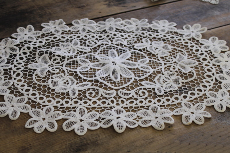 photo of lot of vintage lace runners, table mats & doilies, machine made cotton lace #23