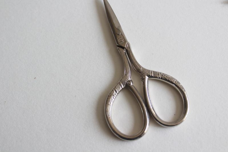 photo of lot of vintage needlework embroidery scissors, collection of tiny scissors #3