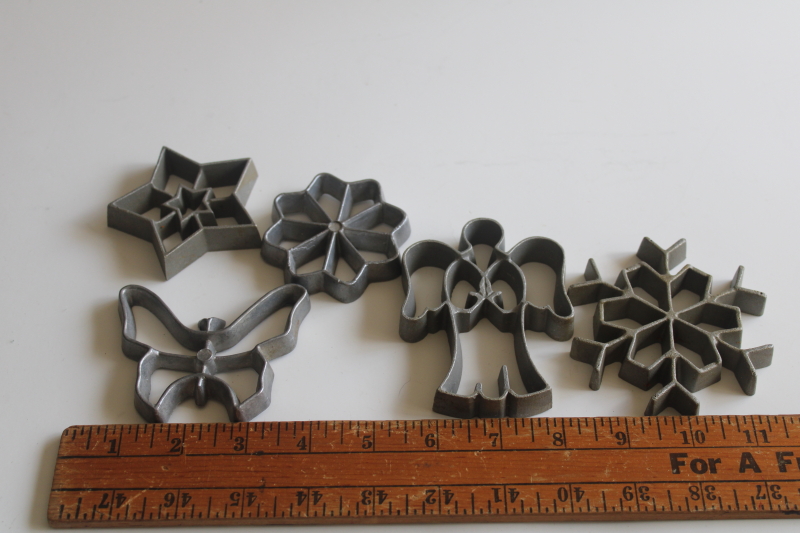 photo of lot of vintage rosette irons, holiday shapes cookie & patty shell molds  #6