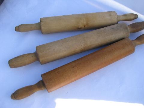 photo of lot of wood rolling pins from old farm kitchen, vintage kitchenware #1