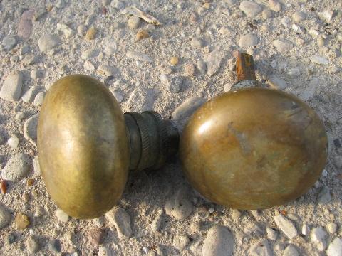 photo of lot old door hardware, antique vintage heavy brass doorknobs #4