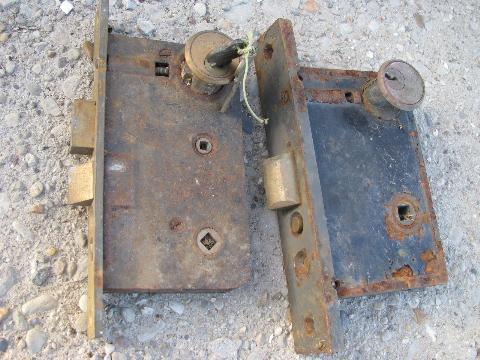 photo of lot old hardware, vintage keyed latch & deadbolt mortise box locks, brass plates #2