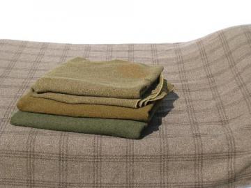 catalog photo of lot old vintage wool army & camp blankets, drab green, tan plaid