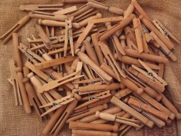 catalog photo of lot old wooden clothespins, 100+ vintage wood clothespins