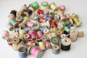 lot old wooden spools, empty wood spools & some wrapped w/ vintage embroidery floss 