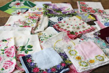 catalog photo of lot shabby vintage hankies w/ flower prints, upcycle project craft decor printed cotton handkerchiefs