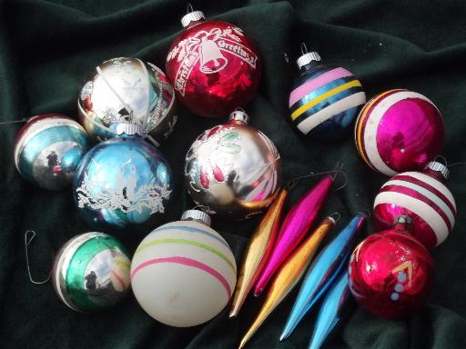 photo of lot vintage Christmas tree ornaments, old mercury glass balls in boxes #3