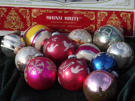 photo of lot vintage Christmas tree ornaments, old mercury glass balls in boxes #8