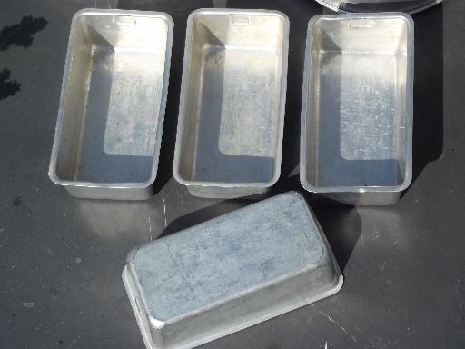 photo of lot vintage aluminum bakeware, cake baking, pie, and loaf pans, ring molds #3