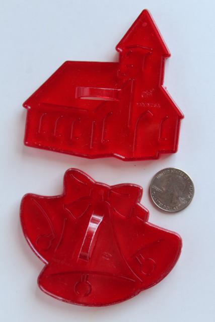 photo of lot vintage cookie cutters, metal & red lucite plastic, fall leaves & Christmas cookies #6