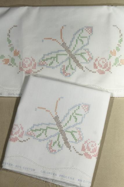 photo of lot vintage cotton & blend pillowcases for embroidery, stamped to embroider #14