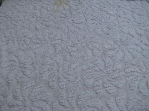 photo of lot vintage cotton chenille bedspreads for cutters, all white chenilles #4