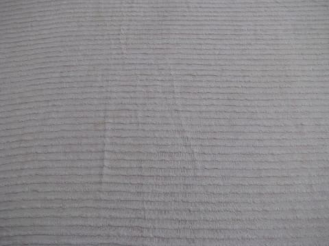 photo of lot vintage cotton chenille bedspreads for cutters, all white chenilles #10