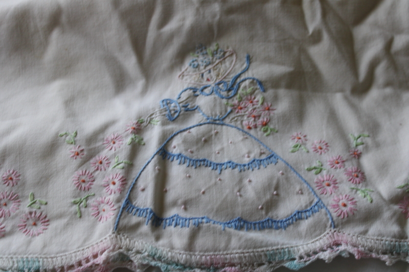 photo of lot vintage cotton pillowcases w/ embroidery or crochet lace edgings, shabby cottage chic linens  #6