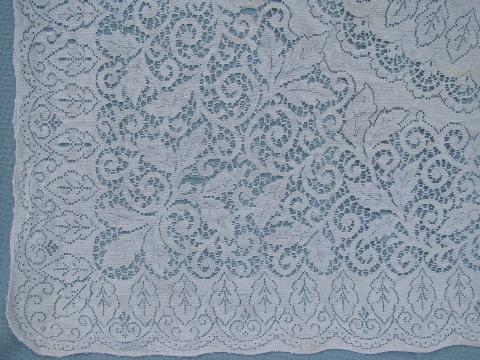 photo of lot vintage cotton quaker lace type tablecloths, lacy cutter fabric #3