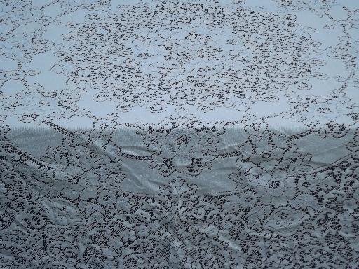 photo of lot vintage cotton quaker lace type tablecloths, lacy cutter fabric #6
