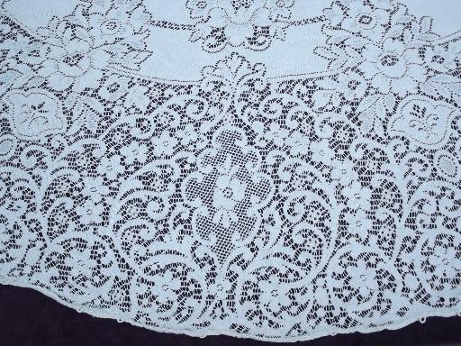 photo of lot vintage cotton quaker lace type tablecloths, lacy cutter fabric #7