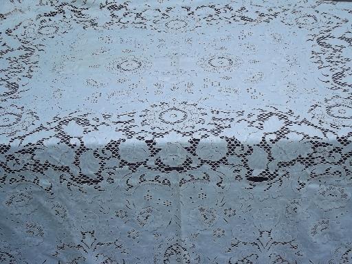 photo of lot vintage cotton quaker lace type tablecloths, lacy cutter fabric #8