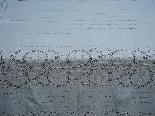 photo of lot vintage cotton quaker lace type tablecloths, lacy cutter fabric #10