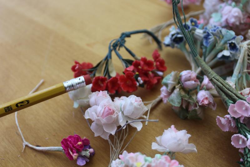 photo of lot vintage craft flowers, mini flower wire stems for spring or wedding decor, millinery, dolls #9