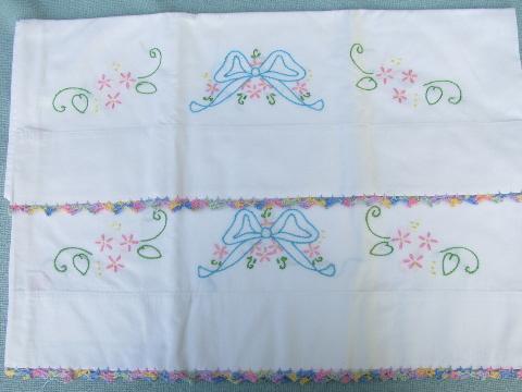 photo of lot vintage embroidered pillowcases w/crocheted lace, flowers & bows #2