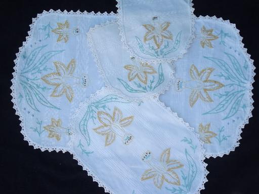 photo of lot vintage fancywork linens, old embroidery and crochet lace, cutter fabric #3