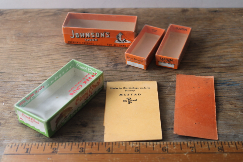 photo of lot vintage fishing tackle packages & lure boxes advertising Creek Chub, Johnson's, Hiawatha  #6