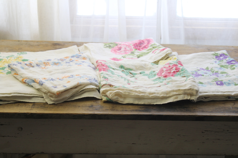 photo of lot vintage floral print tablecloths, soft washed flax linen fabric w/ flowery cottage style #1