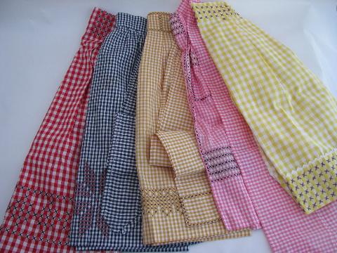 photo of lot vintage gingham checks kitchen aprons w/ cross-stitch #1