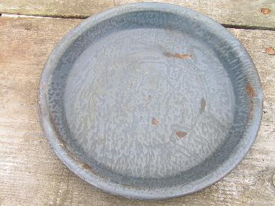 photo of lot vintage graniteware pie pans #5